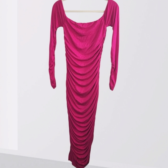 NWOT Endless Rose Off-The-Shoulder Ruched Midi Dress - Picture 8 of 8